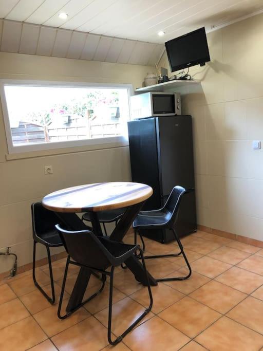 Appartement Type Loft Avec Terrasse シェルブール・アン・コタンタン エクステリア 写真